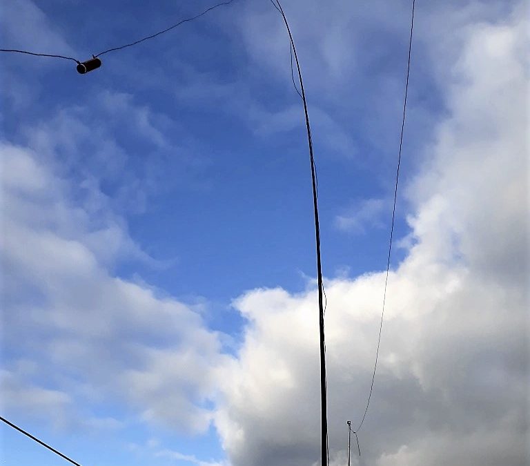 Build yourself a 40/80m antenna for small gardens – Part One